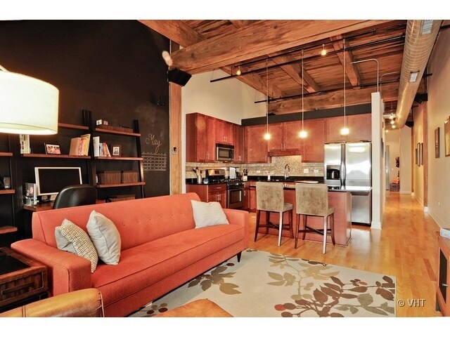 Photo - 770 W Gladys Ave