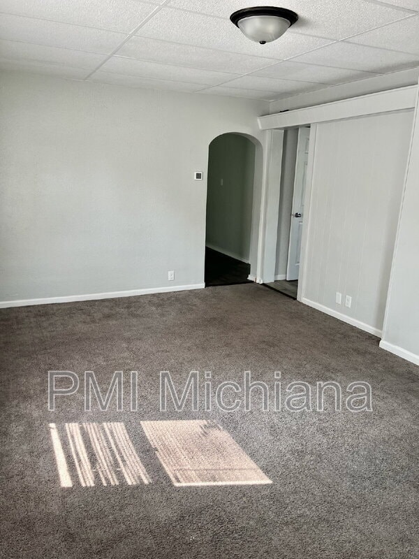Photo - 711 W 5th St