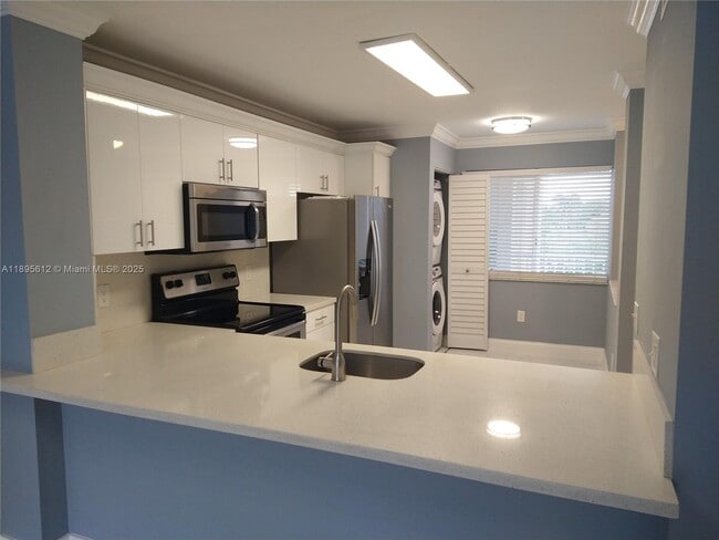 Building Photo - 7817 Trent Dr Unit 414