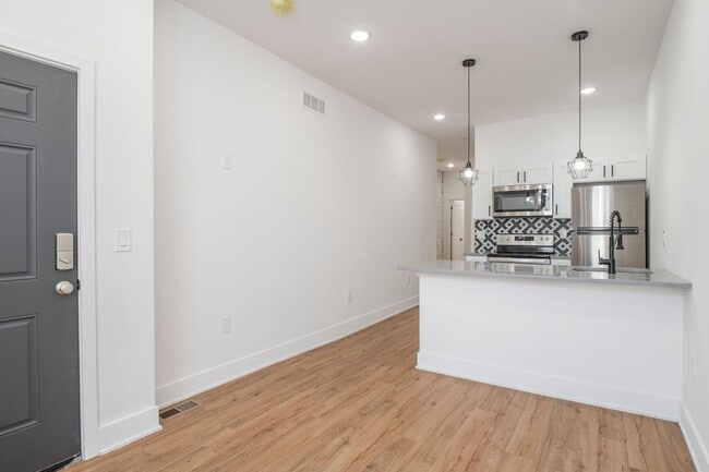 Photo - 3312 W Cumberland St Unit 1