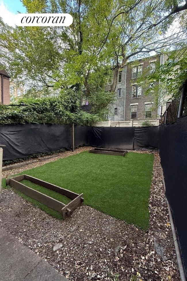 Photo - 316 W 139th St