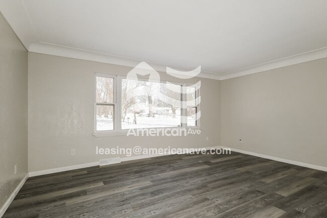 126 Alice Dr