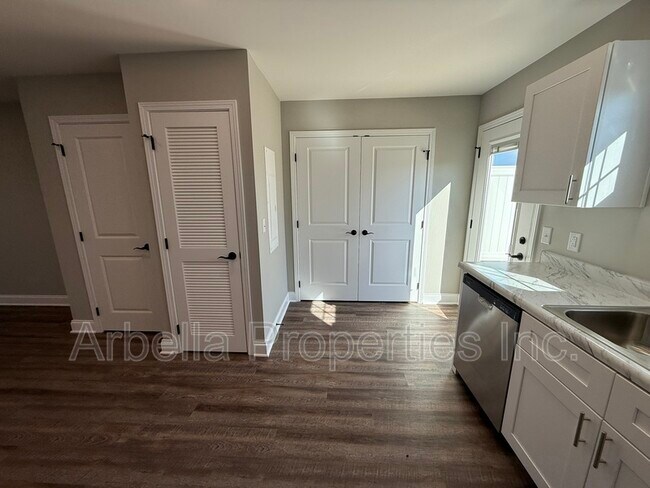 Photo - 127 Adams and Corby Rd Unit Apt 23