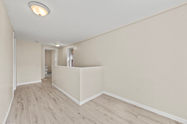 Photo - 16 School St Unit Front