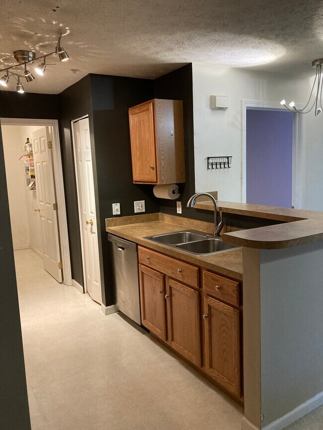 Photo - 14829 Lenox Dr Unidad Lenox