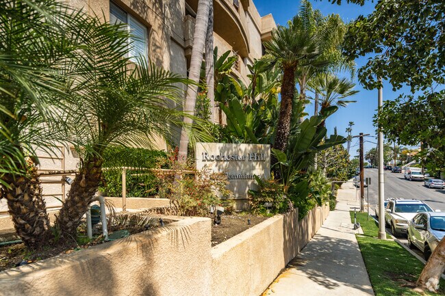 Exterior - Rochester Hill Condominiums