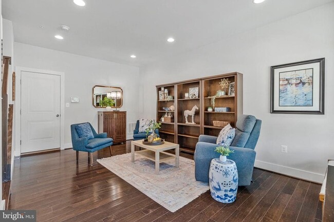 Photo - 4810 Garden View Ln