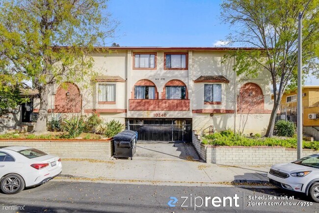 2 br, 2.5 bath Townhome - 10240 Silverton ... - 2 br, 2.5 bath Townhome - 10240 Silverton ...