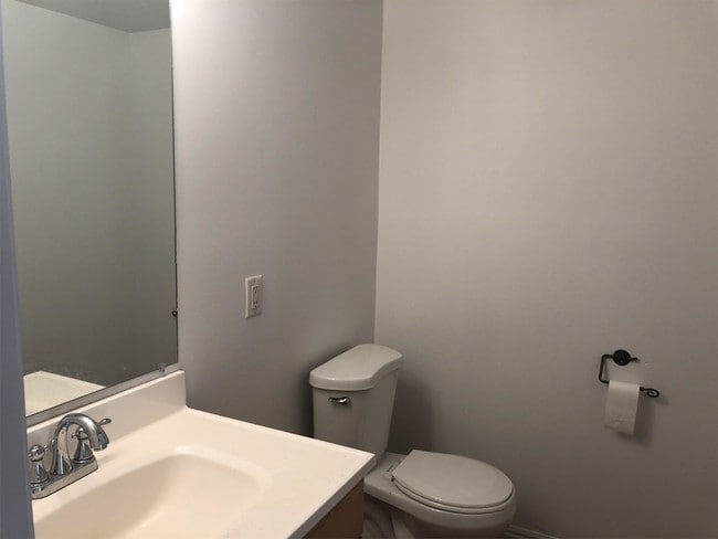 Photo - 377 E Newsome Park Ln