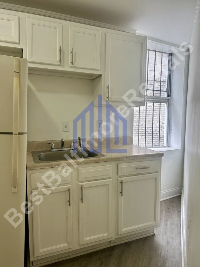 Photo - 2136 N Fulton Ave Unit 1