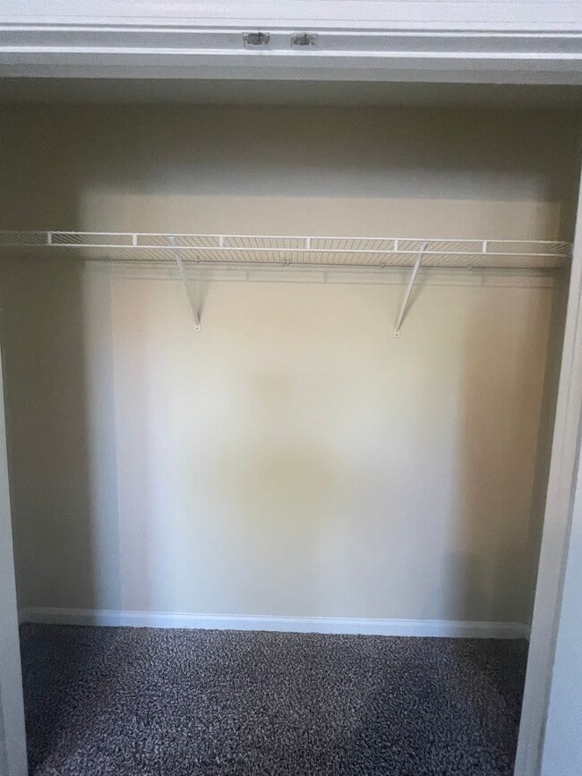 Photo - 17-1713 J&amp;S Unit 17-1713 - B