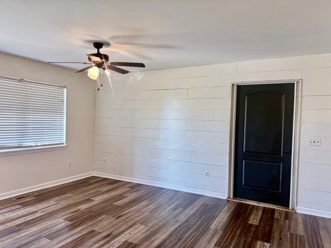 Photo - 380 Co Rd 1355