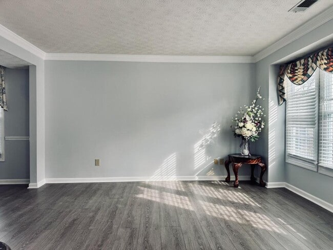 Photo - 3661 Forest Glen Trail