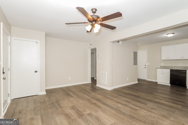 Photo - 66 Seminole Rd NE