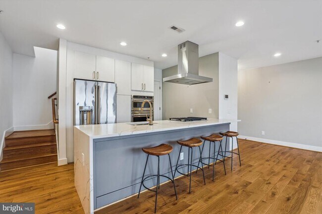 Photo - 1844 3rd St NW Unit 303