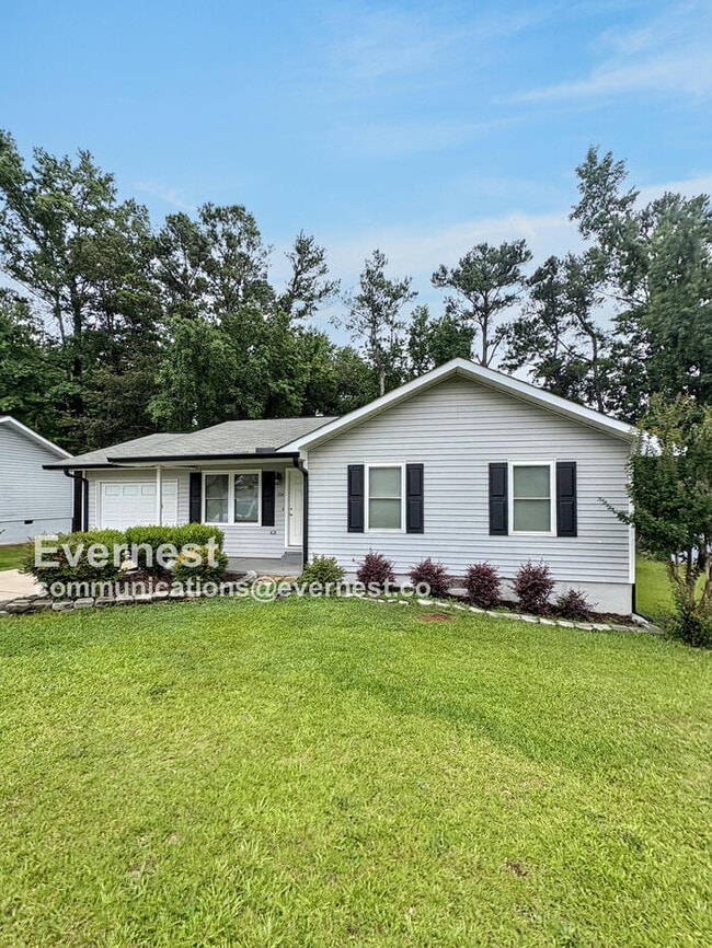 Building Photo - 204 Sherwood Loop Rental