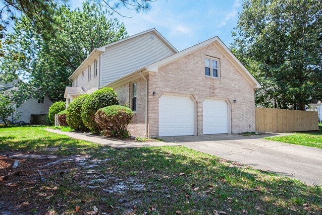 Photo - 1513 Narbonne Ct
