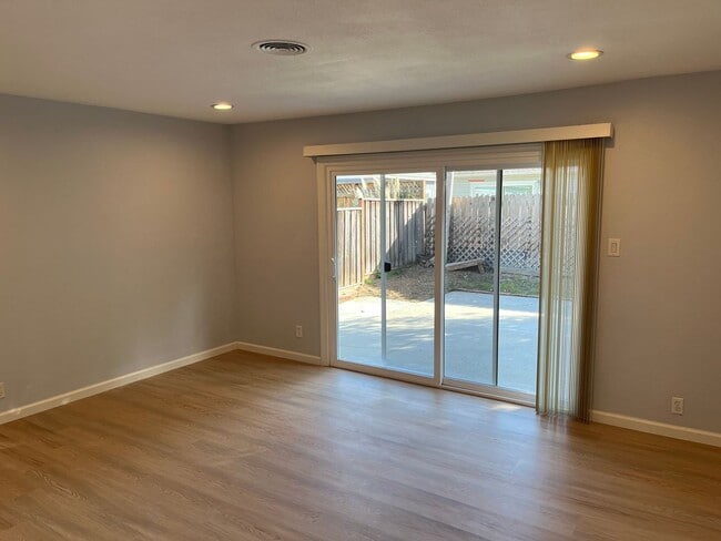 Photo - 4 bedroom home now available in South San Jose near Hellyer County Park!