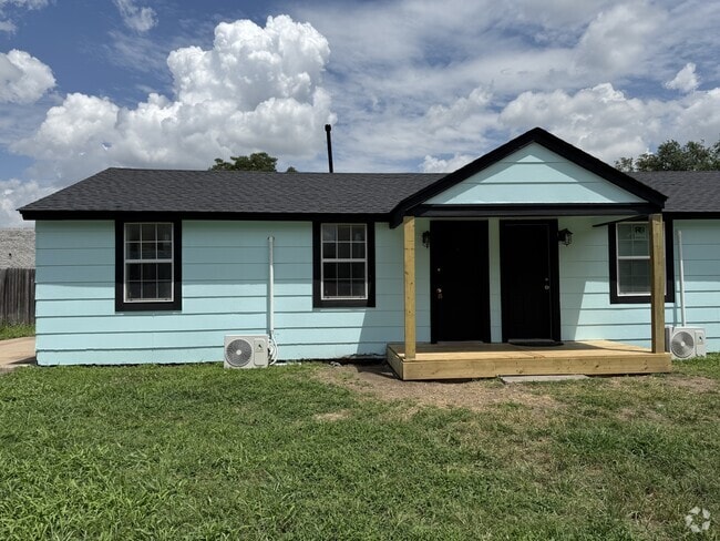 Building Photo - 1827 N 2nd St Rental