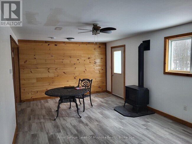 Photo - 273 Skyhills Rd