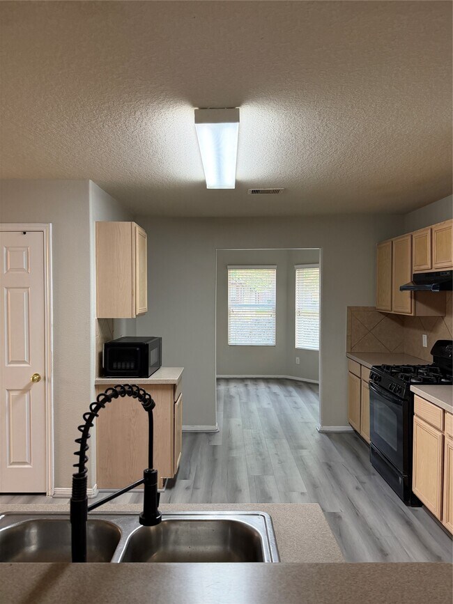 Photo - 3411 Apple Dale Dr