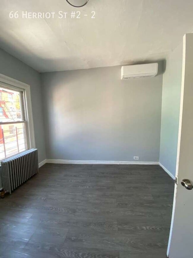 66 Herriot St Unit 2