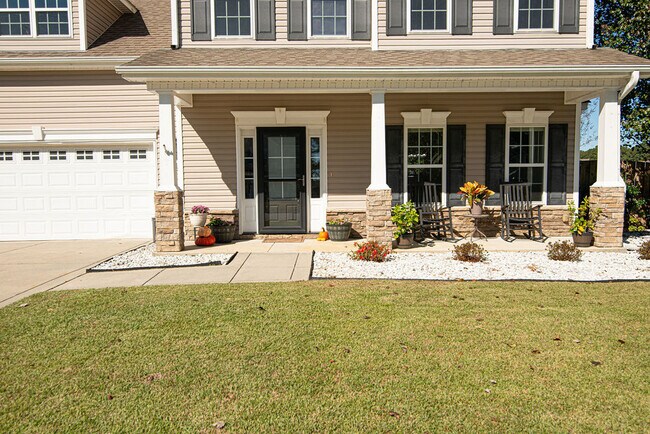 Photo - 218 Maidstone Dr