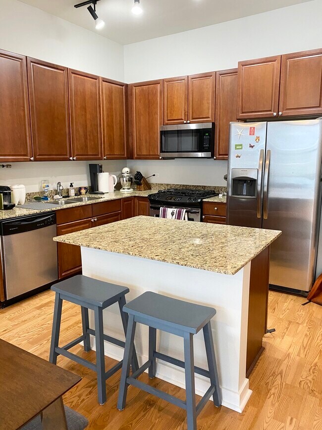 Photo - 901 W Madison St Unit 805