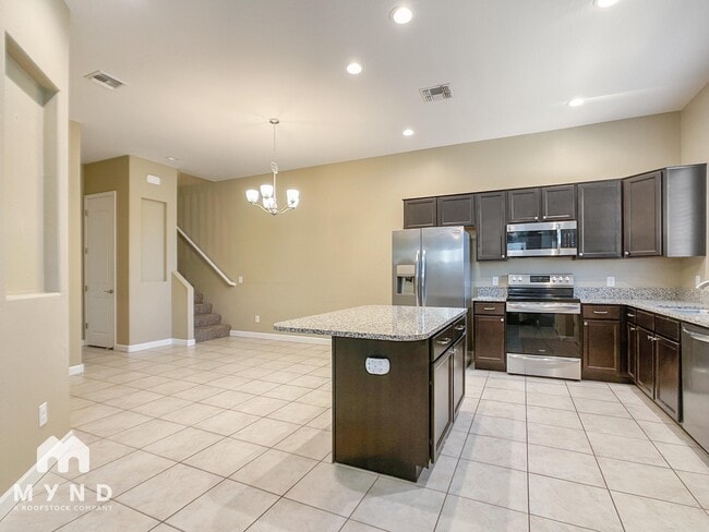 Photo - 1367 S Country Club Dr