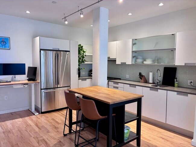 Photo - 346-354-354 Congress St Unit 311