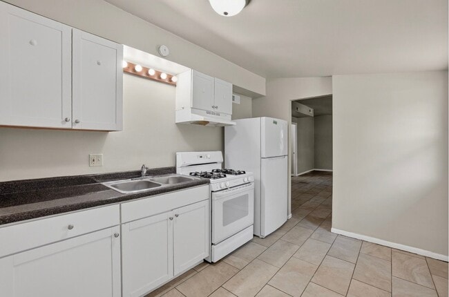 Photo - 2280 Roosevelt Pl