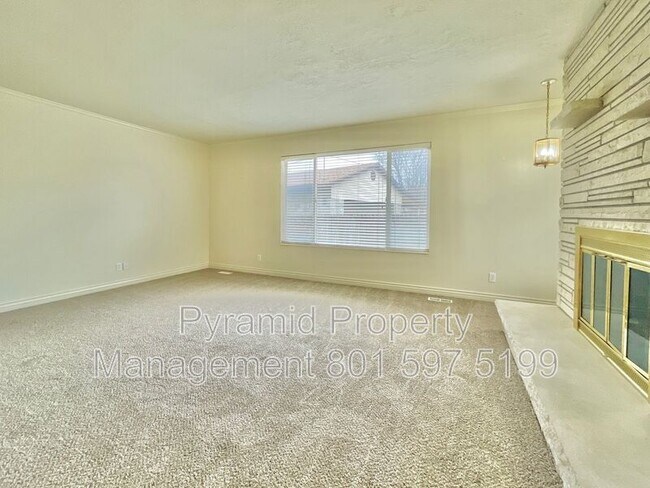 Photo - 8282 S Harrison Cir