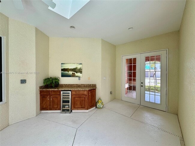 Photo - 1740 Ludlow Rd