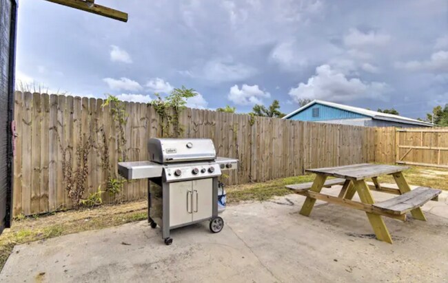 Photo - 141 Kraft Ave Unit 141 Kraft Ave  A