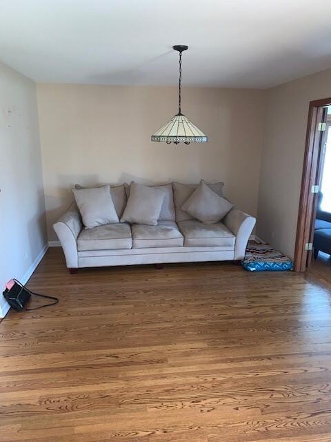 Photo - 1633 Gamon Rd