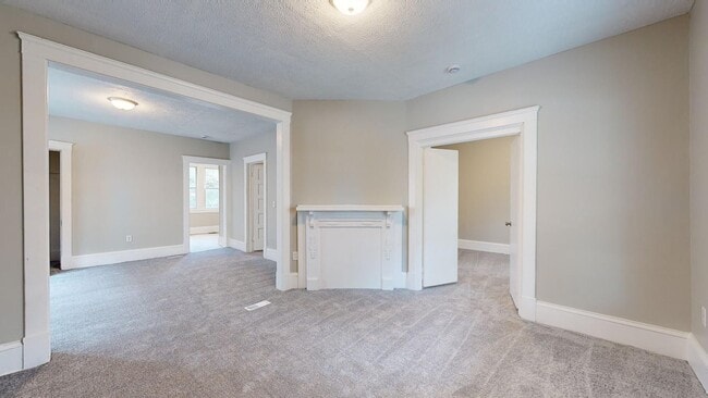 Building Photo - 2053 W.99th Unit Down