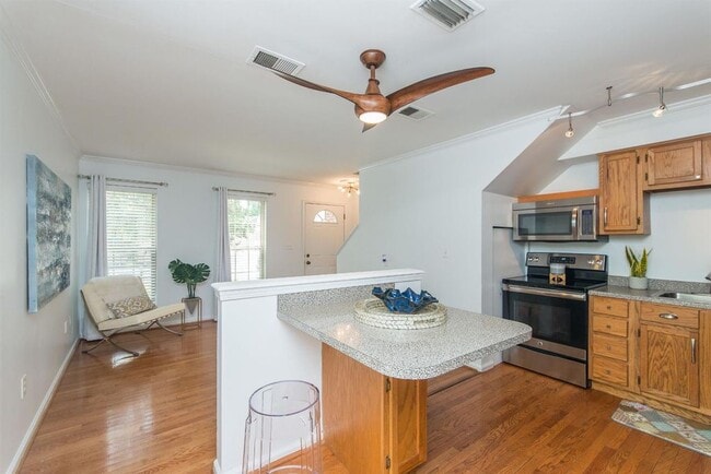 Rincón de desayuno - 415 Marquis Ave Unidad 105