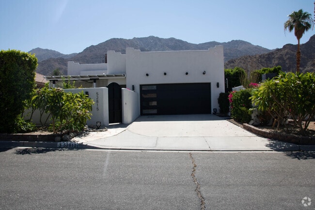 Building Photo - 52815 Avenida Alvarado Rental
