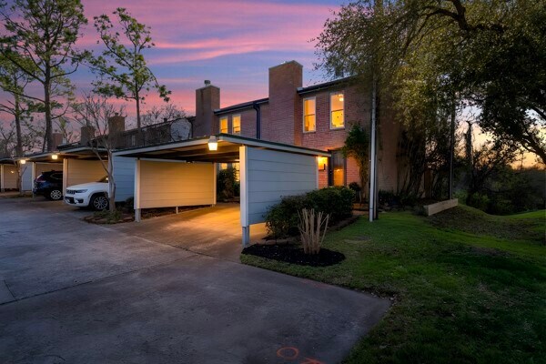 Building Photo - 768 Worthshire St