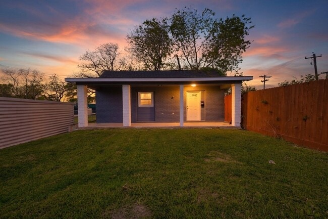 Building Photo - 365 Audrey Ln Unit 365