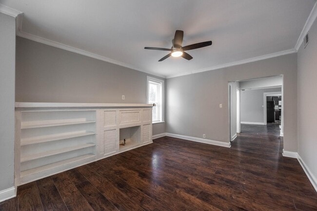 Photo - 6300 N Oakley Ave Unit 2
