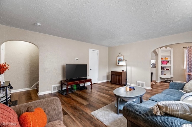 Photo - 1544-1546 Logan Ave NW Unit 1544 Logan ave nw canton