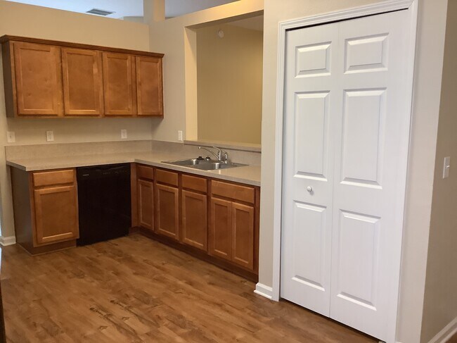 Photo - 117 Marisco Way