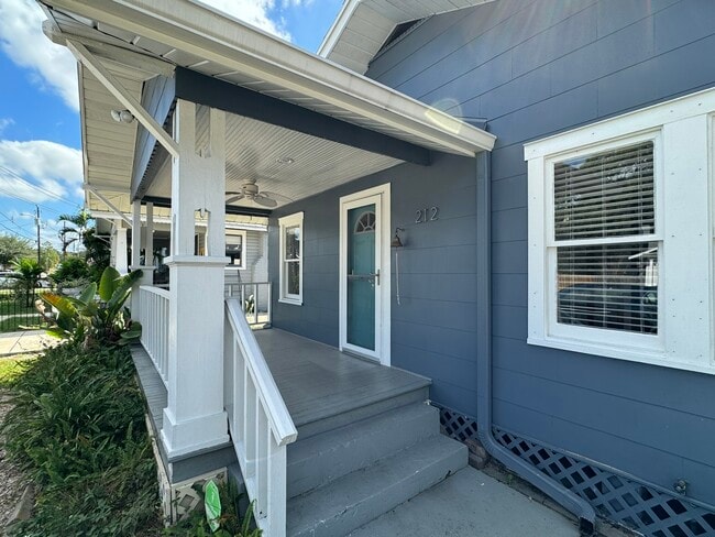 Photo - 212 W North Bay St