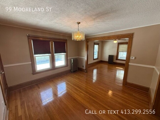 Photo - 99 Mooreland St