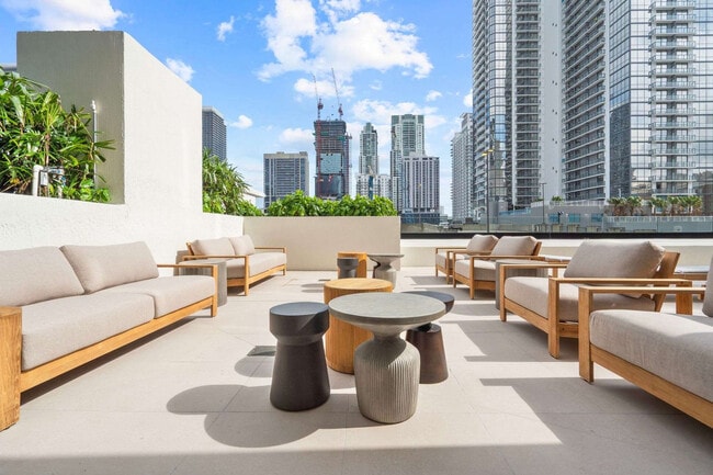 Photo - 225 N Miami Ave Unit ID1373686P