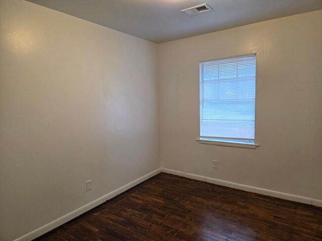 Photo - 1603 Apple Valley Dr