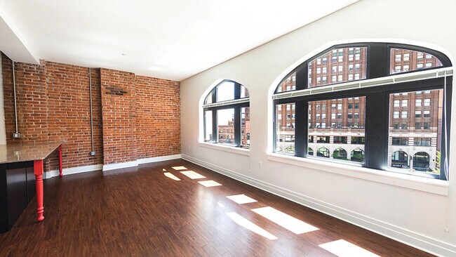 Photo - The Malcomson