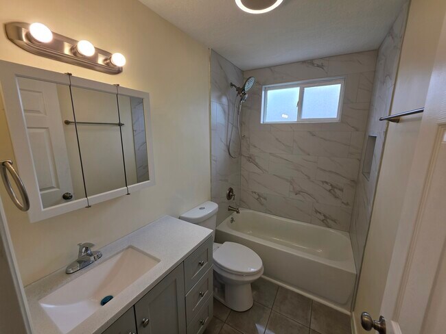 Photo - 4109 W 5050 S