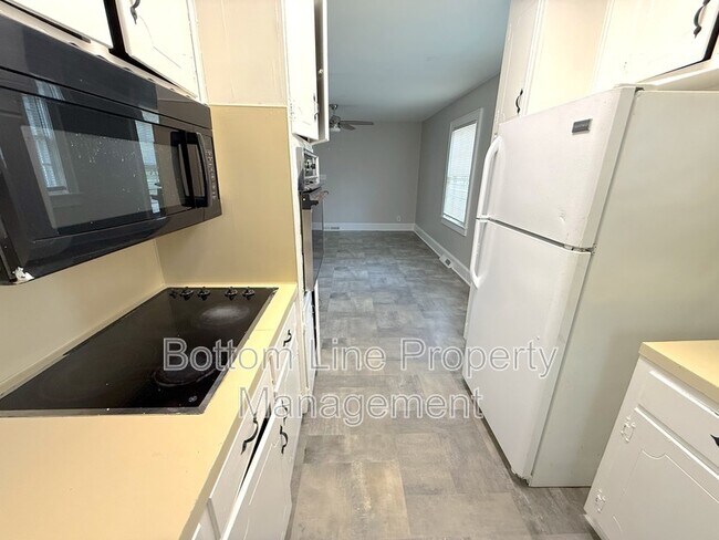 Photo - 4424 Hovis Rd